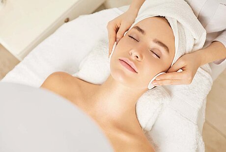 Frühlingszeit im centrovital Day Spa ©StudioRomantic/stock.adobe.com Frühlingszeit im centrovital Day Spa ©StudioRomantic/stock.adobe.com